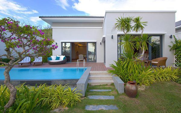 vntbrv-villas-exterior-a31a1224-4961-48f4-a279-180ad734f1c5