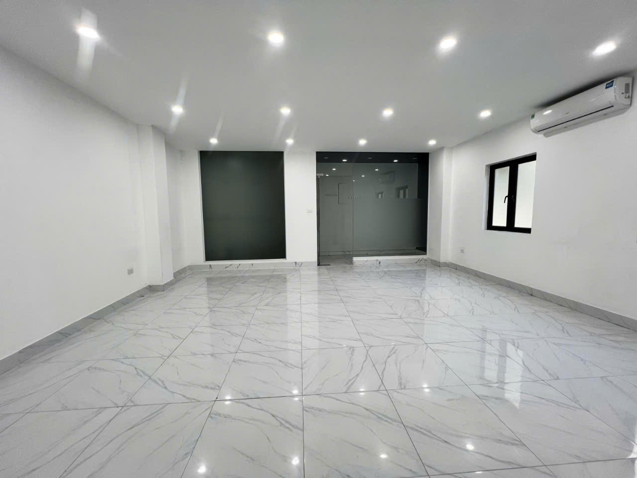 z6212512162233_24e7b48d27cfa416c1aaf1908f41a943