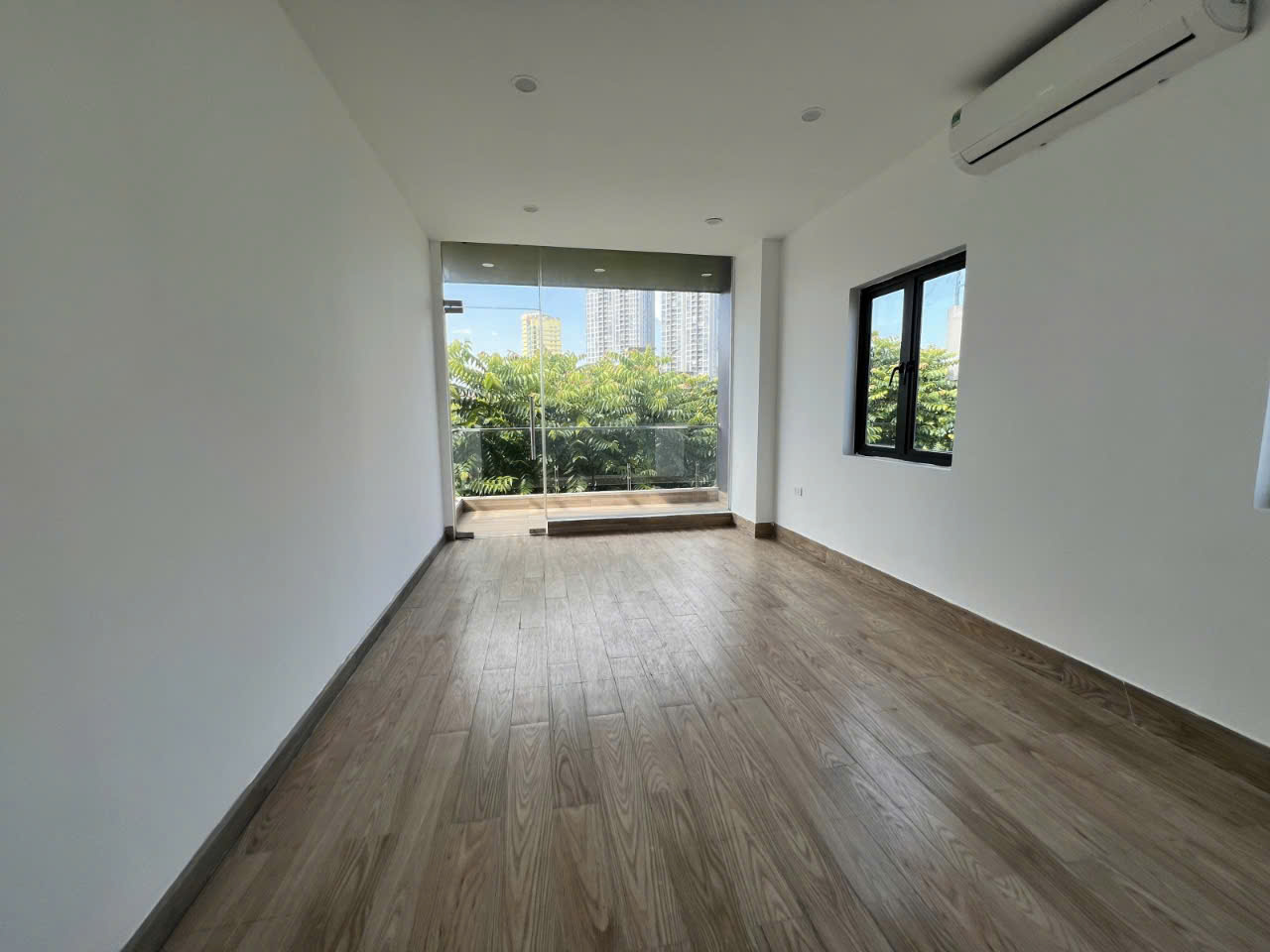 z6212512233886_3c3d694e10fc59f18edbf842ffa557e7