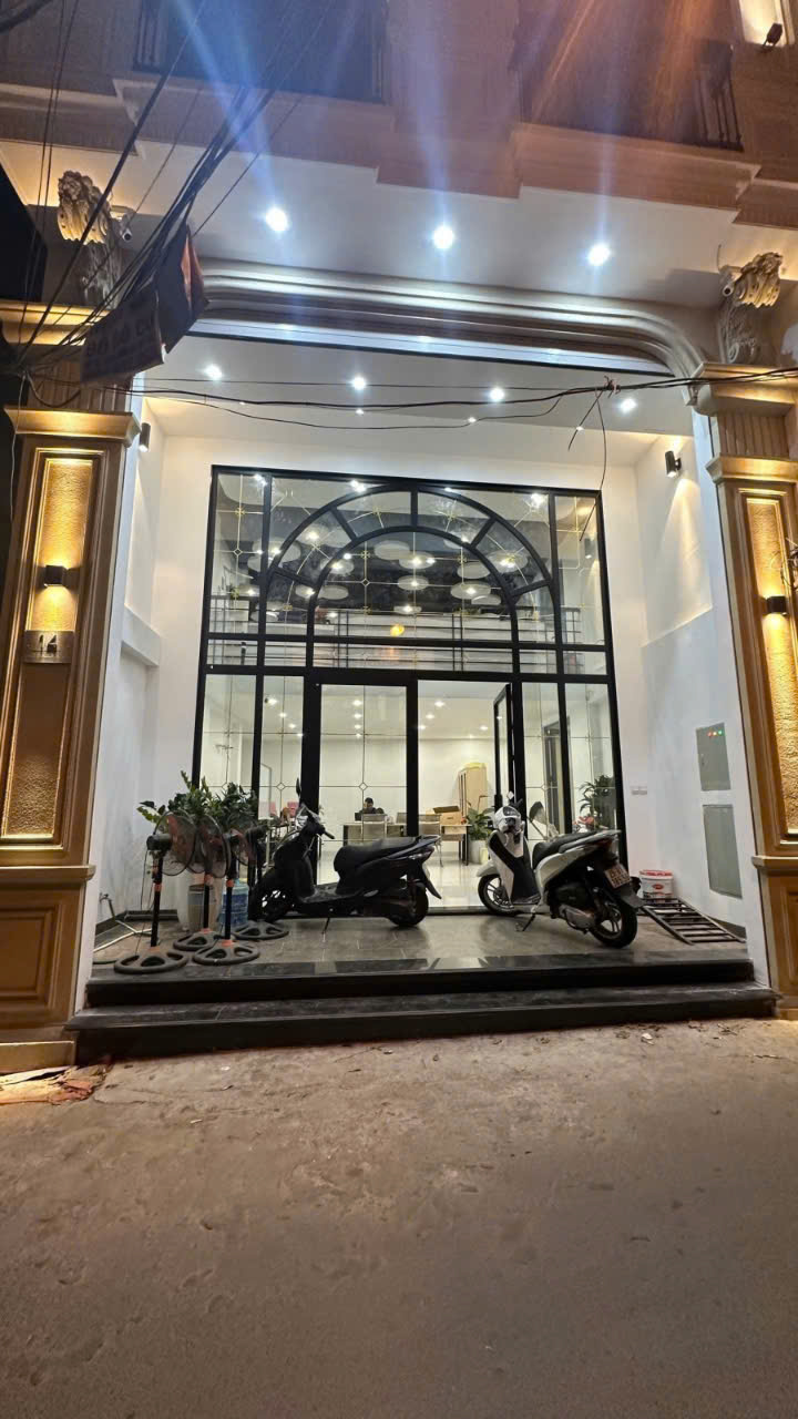 z6461285509368_a65b7630060e7e8452f8c3d32eca6aa9