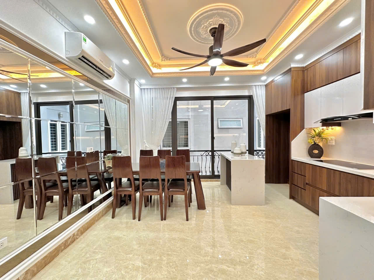 z6604070769410_09cc51fd73a84e47795c3c4f1cbd6d95