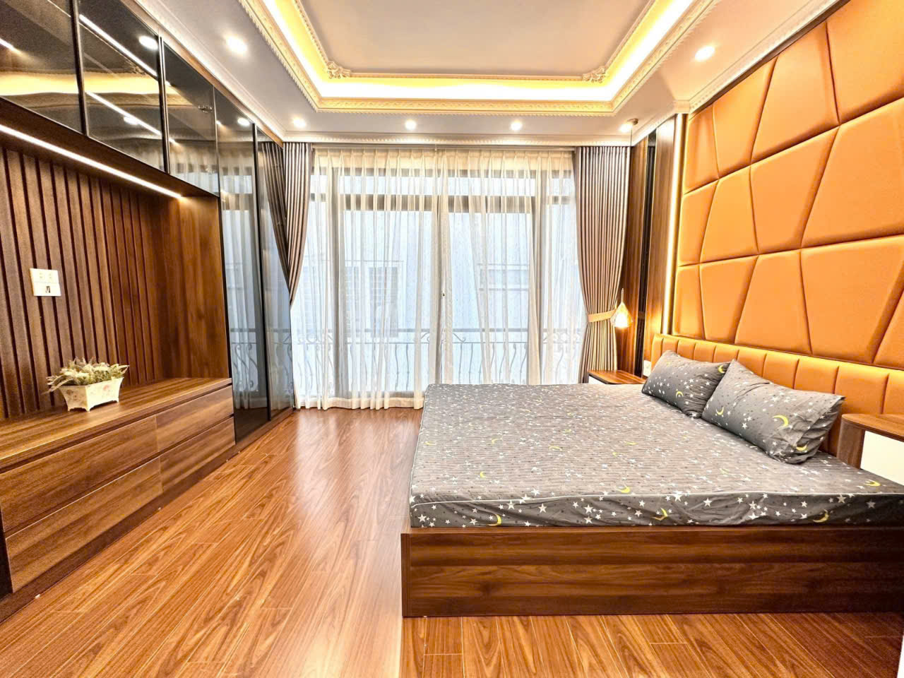 z6604070784045_317bdc9fceef771dc530149f8f4d037a